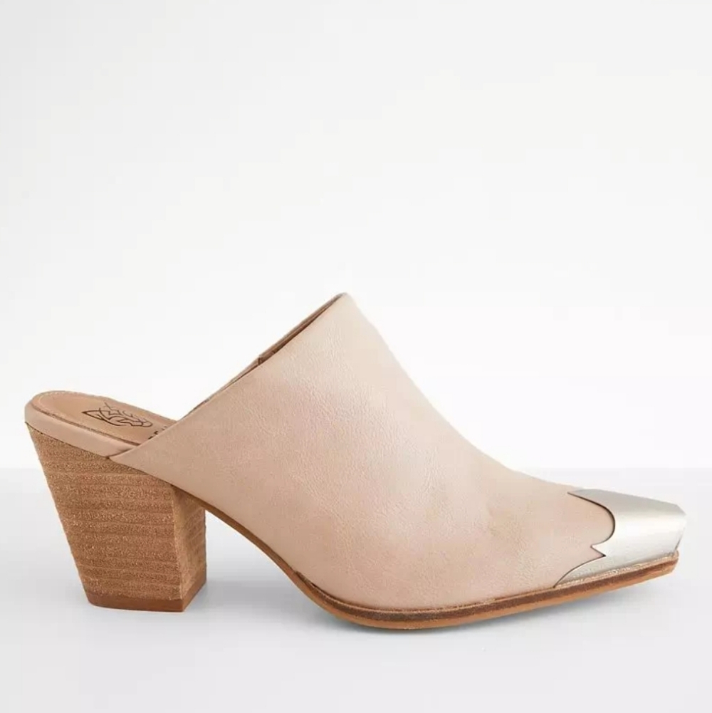 BEAST Dakota Cowgirl Mules 6.5 - Picture 5 of 14